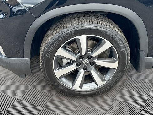 Used 2025 Honda Pilot Elite image 35