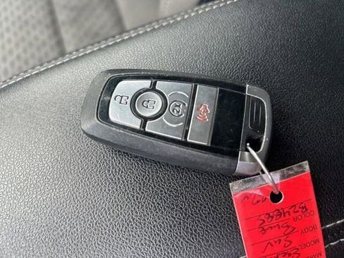 Used 2022 Ford Escape SE w/ Cold Weather Package AWD/4WD image 42