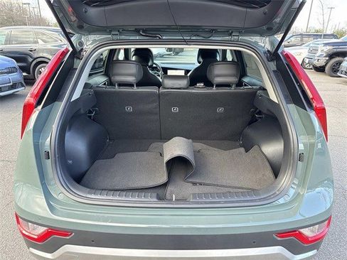 Used 2023 Kia Niro EX image 12