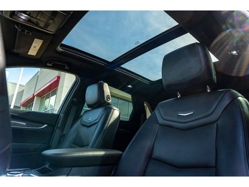 Used 2021 Cadillac XT5 Sportv w/ LPO, Floor Liner Package image 11