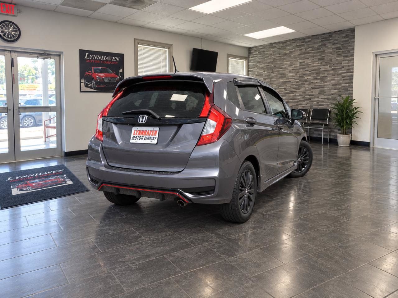 Used 2018 Honda Fit Sport image 6
