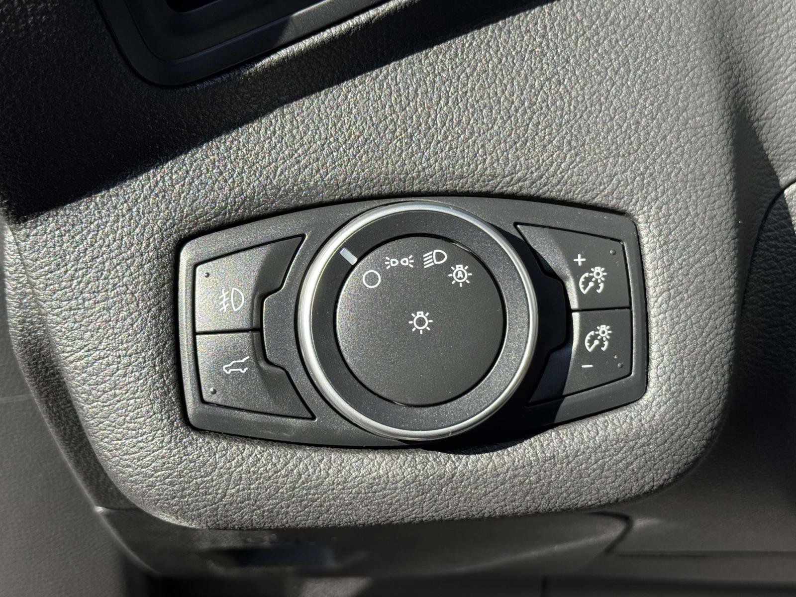 Used 2018 Ford Escape SE AWD/4WD image 21