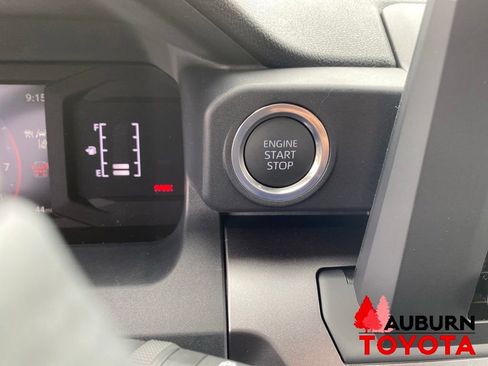 New 2026 Toyota 4Runner SR5 AWD/4WD image 33