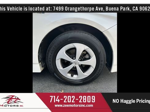 Used 2015 Toyota Prius Four FWD image 50
