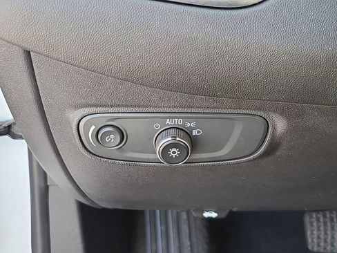 Used 2022 Chevrolet Equinox LT image 26