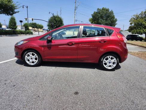 Used 2014 Ford Fiesta SE w/ Comfort Package FWD image 14