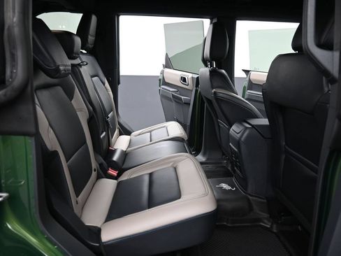 Used 2024 Ford Bronco Wildtrak AWD/4WD image 10
