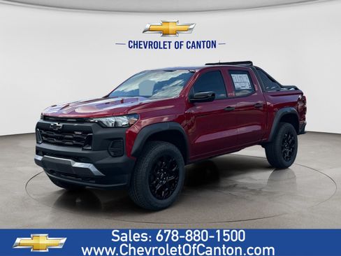 New 2026 Chevrolet Colorado Trail Boss w/ Midnight Edition AWD/4WD image 1