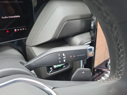 New 2026 GMC Yukon Denali w/ Sun & Power Step Package AWD/4WD image 24
