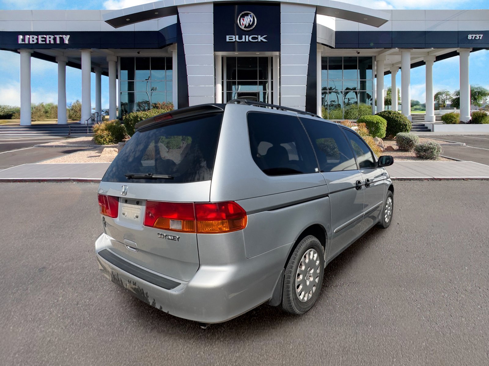 Used 2004 Honda Odyssey LX image 2