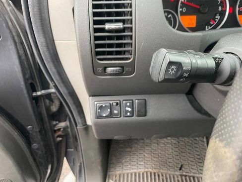 Used 2008 Nissan Pathfinder SE w/ Premium Pkg image 31