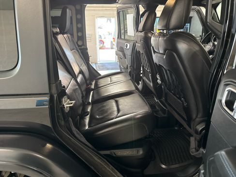 Used 2022 Jeep Wrangler Unlimited Rubicon 4xe w/ Cold Weather Group image 98