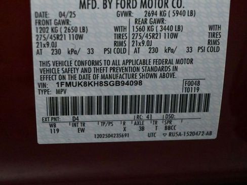 Used 2025 Ford Explorer ST-Line w/ Premium Package image 37