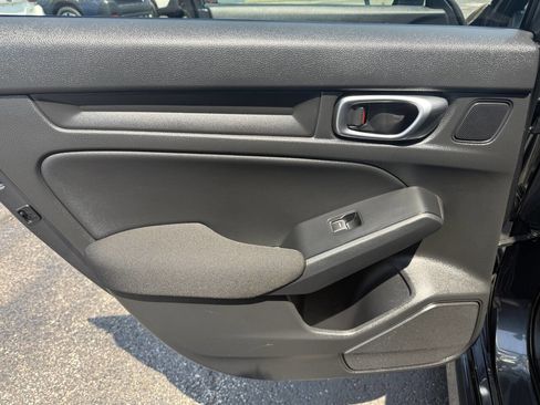 Used 2024 Honda Civic Sport image 18