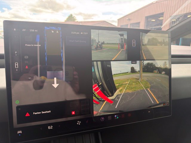 Used 2026 Tesla Cybertruck AWD Crew Cab image 24