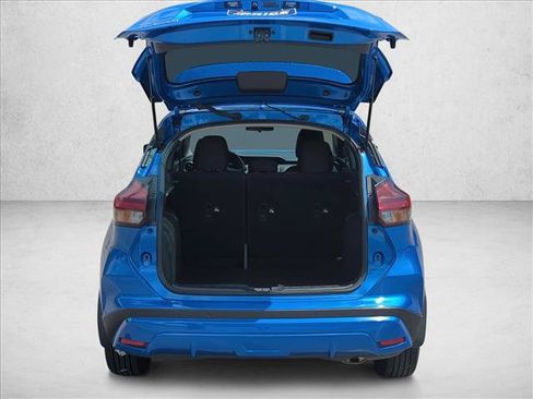 Used 2024 Nissan Kicks S FWD image 9