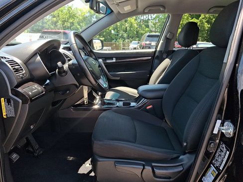 Used 2014 Kia Sorento LX AWD/4WD image 13