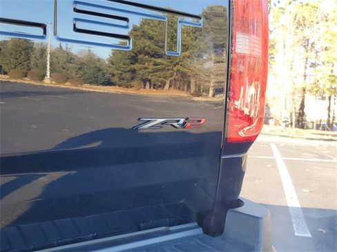 Used 2021 Chevrolet Colorado ZR2 image 10