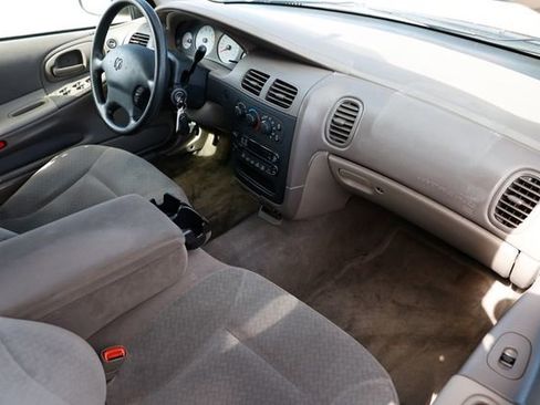 Used 2003 Dodge Intrepid SE image 19