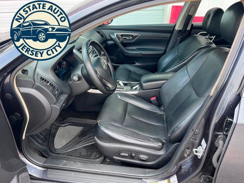 Used 2013 Nissan Altima 2.5 SL w/ 2.5 Moonroof Pkg FWD image 4