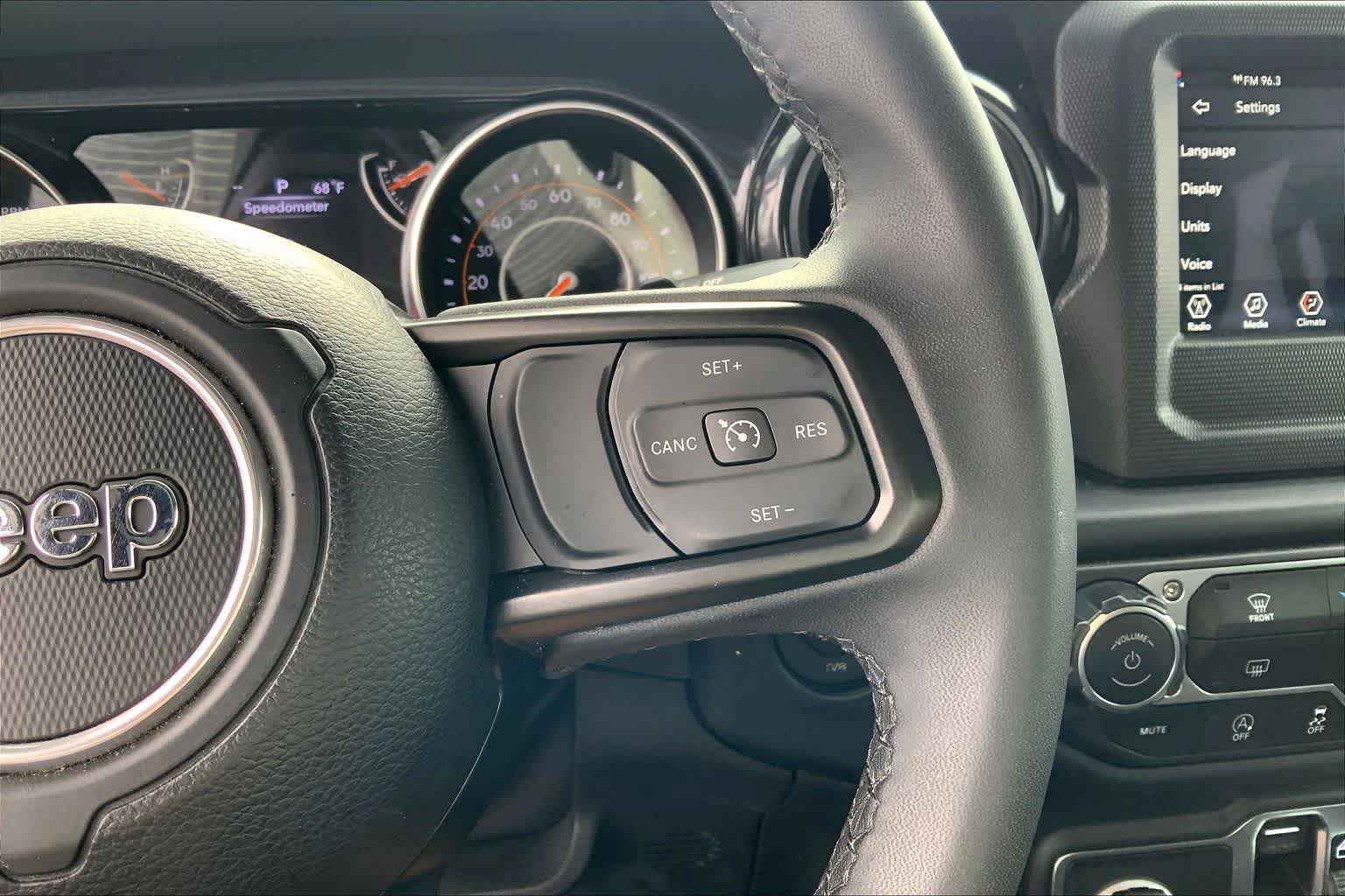 Used 2023 Jeep Wrangler Unlimited Sport AWD/4WD image 25