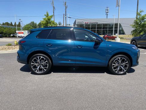 New 2026 Audi Q3 quattro 2.0T AWD/4WD image 8