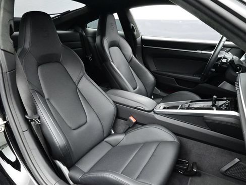 Certified 2024 Porsche 911 Turbo AWD/4WD image 15
