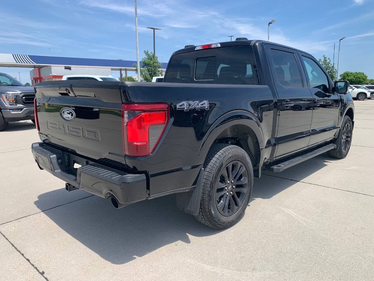 Used 2025 Ford F150 XLT w/ Equipment Group 302A MID AWD/4WD image 16