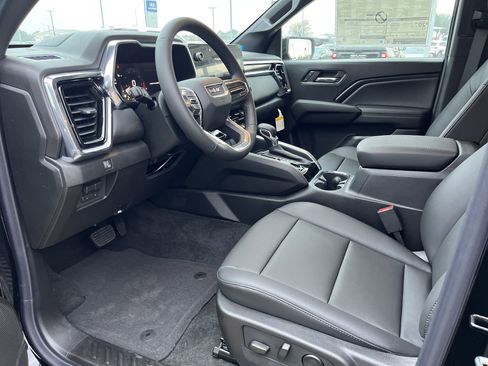 New 2026 GMC Canyon Elevation w/ Convenience Package image 9