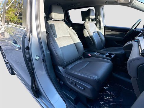 Used 2024 Honda Odyssey Touring image 31