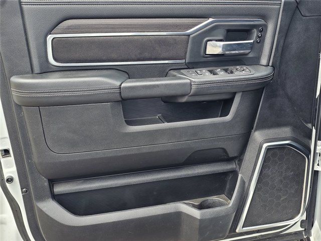 Used 2026 RAM 2500 Laramie AWD/4WD image 16