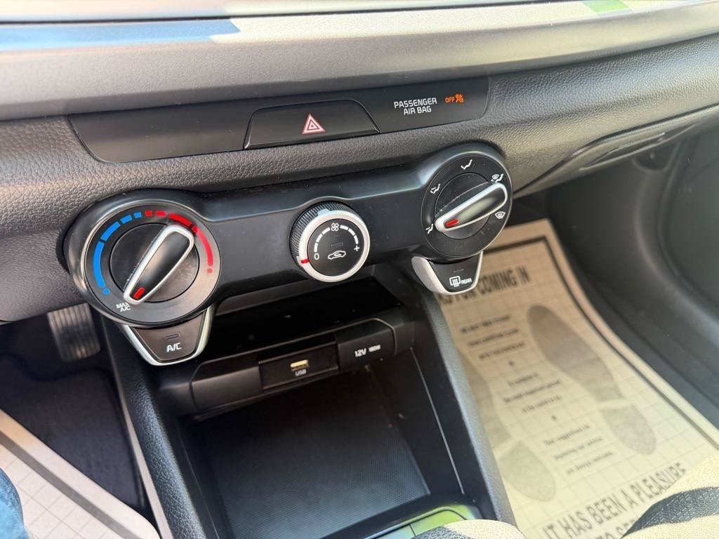 Used 2023 Kia Rio LX FWD image 37