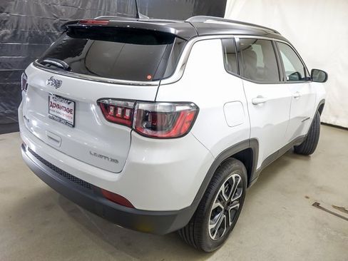 Used 2022 Jeep Compass Limited image 7