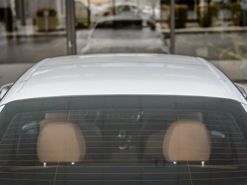 Used 2018 BMW 440i Convertible image 16