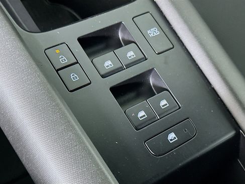 Used 2024 Hyundai Ioniq 6 SEL image 25