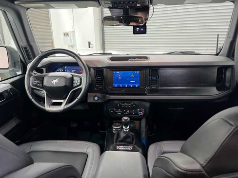 Used 2022 Ford Bronco Black Diamond AWD/4WD image 10