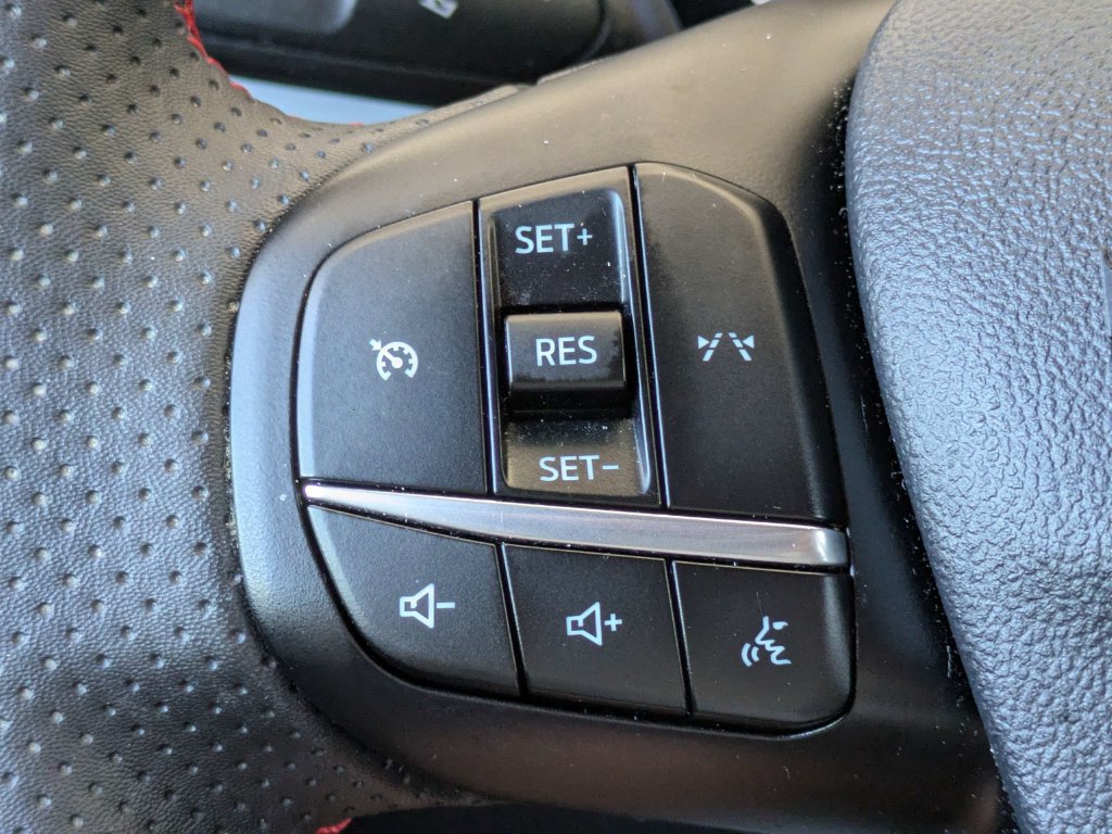 Used 2023 Ford Escape ST-Line w/ Equipment Group 301A FWD image 25
