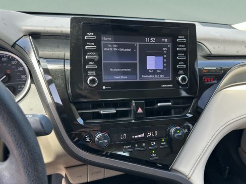 Used 2023 Toyota Camry LE FWD image 21