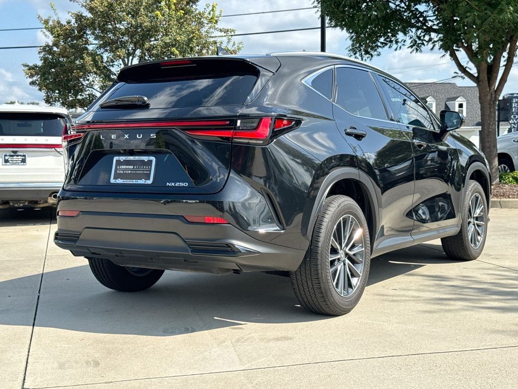 Used 2025 Lexus NX 250 FWD w/ Towing Package (2000 Lbs) image 8