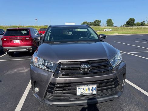 Used 2018 Toyota Highlander SE w/ Protection Package #3 AWD/4WD image 1