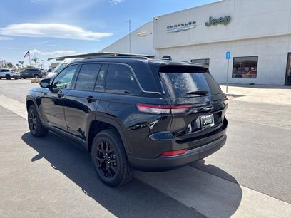 New 2026 Jeep Grand Cherokee Altitude