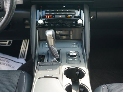 Used 2022 Lexus IS 350 F Sport image 55