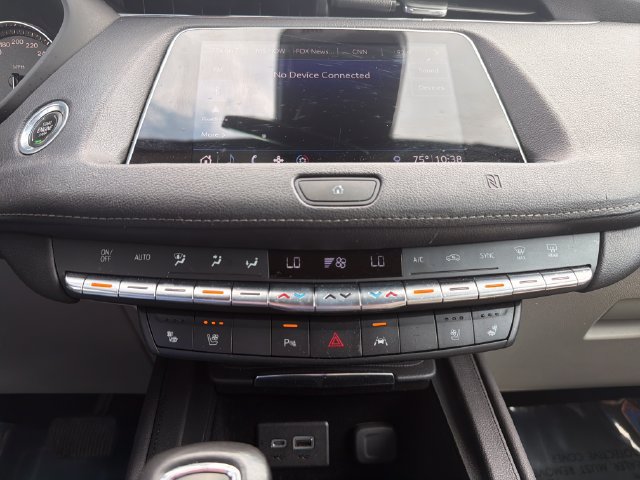 Used 2019 Cadillac XT4 Premium Luxury AWD/4WD image 22