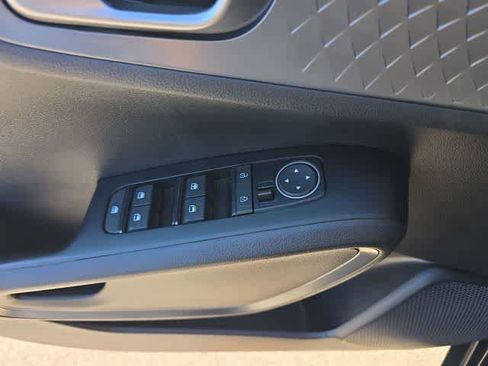 Used 2020 Kia Soul EX FWD image 38