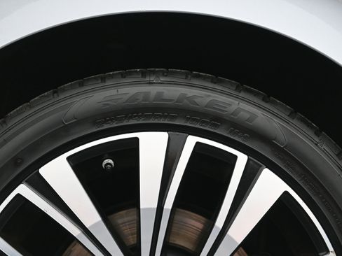 Used 2019 Volkswagen Arteon SE image 40