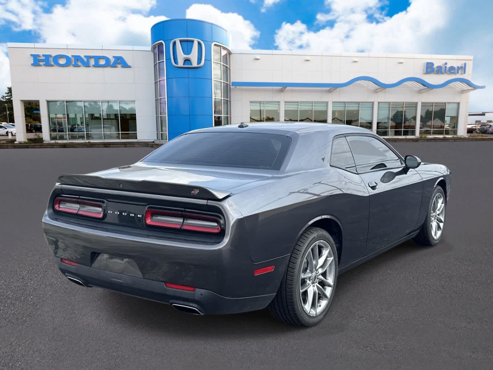 Used 2022 Dodge Challenger GT AWD/4WD image 5