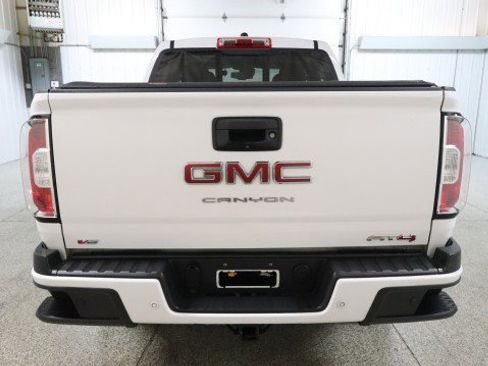 Used 2022 GMC Canyon AT4 w/ Driver Alert Package image 8
