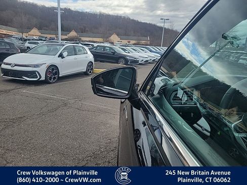 Certified 2022 Volkswagen Tiguan SE image 26