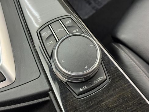 Used 2017 BMW 330e image 29