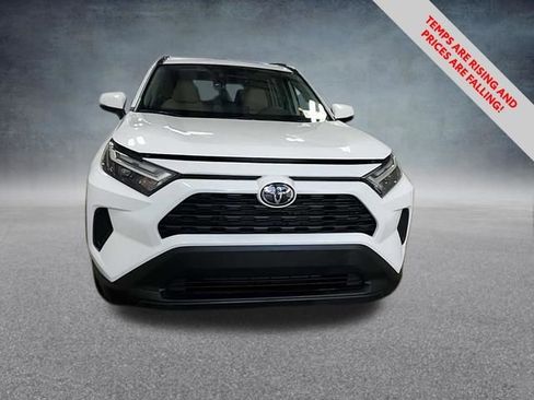 Used 2025 Toyota RAV4 XLE w/ Convenience Package image 23